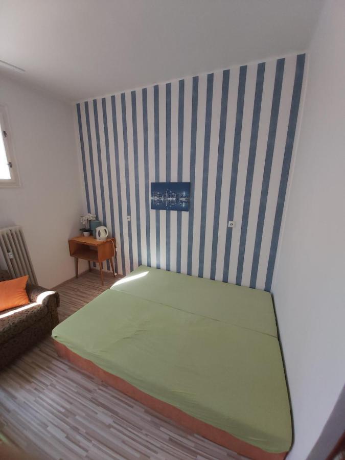 Easy Backpacker Old Town Apartamento Košice Exterior foto
